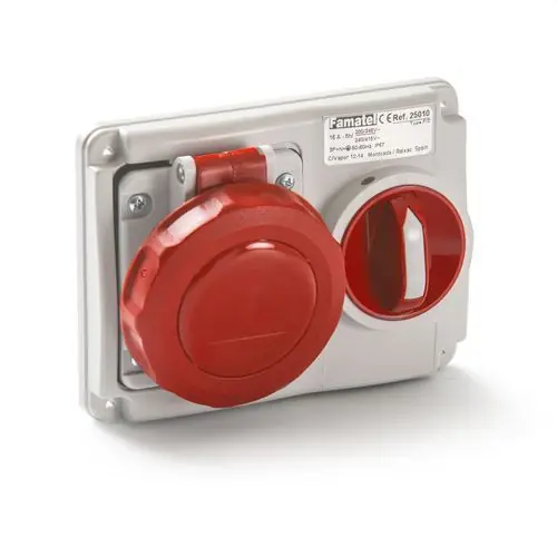 BASE SEMI EMPOTRABLE IP67 16A/240V 2P+T Garantía De Devolución De Dinero